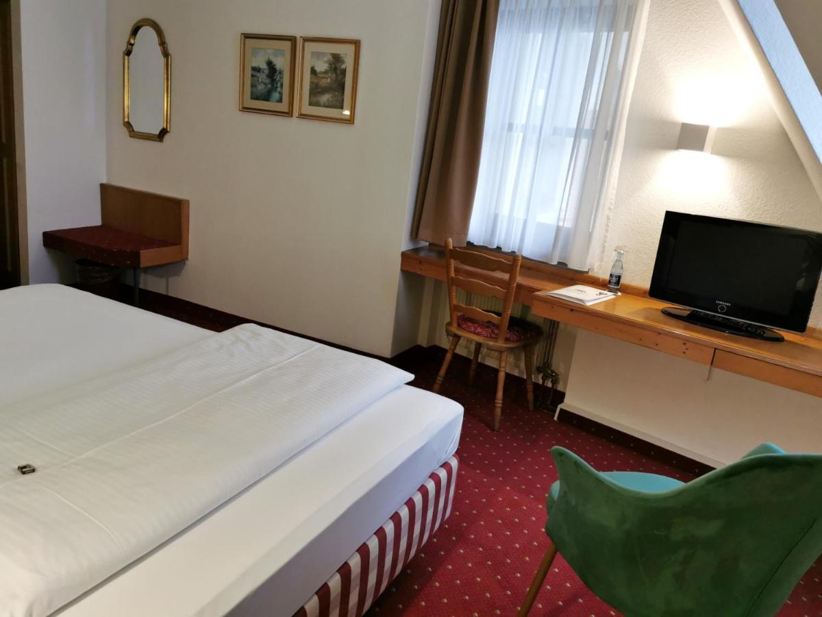 Landhotel Oelmuehle Mombris Exterior photo